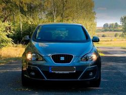 Grau Gebraucht 2015 Seat Altea Van / Kleinbus | 7.370 € (Etwas zu teuer)