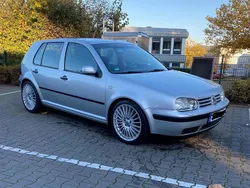 Silber Gebraucht 2002 VW Golf IV Kleinwagen | 3.800 € (Etwas zu teuer)