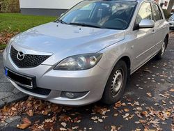 Silber Gebraucht 2006 Mazda 3 Active Limousine | 2.300 € (Fairer Preis)