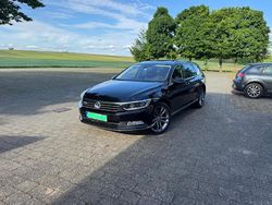 Schwarz Gebraucht 2015 VW Passat Kombi | 15.900 € (Teuer)