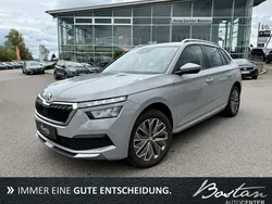 Grau Gebraucht 2021 Skoda Kamiq Style SUV | 21.900 € (Etwas zu teuer)