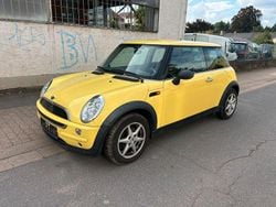 Gelb Gebraucht 2002 Mini ONE Kleinwagen | 1.500 € (Guter Preis)