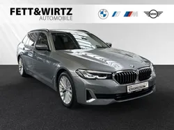 Grau Gebraucht 2024 BMW 520 Efficient Dynamics Kombi | 39.900 € (Superpreis)