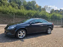 Schwarz Gebraucht 2006 Opel Astra Cabriolet Cabrio | 1.200 € (Guter Preis)