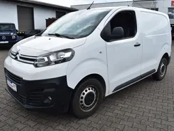 Weiß Gebraucht 2020 Citroën Jumpy Business Class Van / Kleinbus | 10.990 € (Fairer Preis)