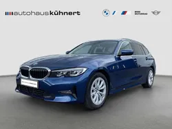 Phytonicblau metallic Gebraucht 2021 BMW 320 Advantage Kombi | 26.455 € (Fairer Preis)