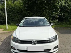 Weiß Gebraucht 2019 VW Polo Trendline Kleinwagen | 9.000 € (Guter Preis)