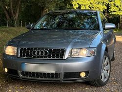 Grau Gebraucht 2004 Audi A4 Coupé | 2.400 € (Fairer Preis)