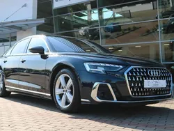 Blau Gebraucht 2022 Audi A8 Sport Limousine | 57.900 €