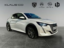 Weiß Gebraucht 2021 Peugeot e-208 Allure Kleinwagen | 16.450 € (Fairer Preis)