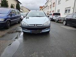 Silber Gebraucht 2005 Peugeot 206 Kleinwagen | 400 € (Superpreis)