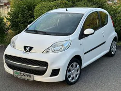 Weiß Gebraucht 2009 Peugeot 107 Filou Kleinwagen | 3.999 € (Etwas zu teuer)