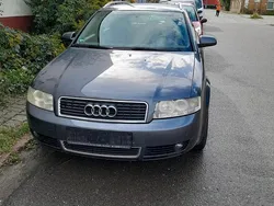 Grau Gebraucht 2004 Audi A4 Kombi | 1.200 € (Superpreis)