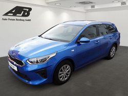 Blau Gebraucht 2019 Kia Ceed Sportswagon Attract Kombi | 10.990 € (Fairer Preis)