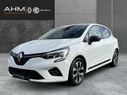 Weiß Gebraucht 2022 Renault Clio V Evolution Limousine | 13.990 € (Fairer Preis)