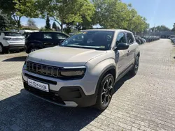 Grau Gebraucht 2023 Jeep Avenger Altitude SUV | 23.897 € (Etwas zu teuer)