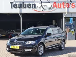 Schwarz Gebraucht 2014 Skoda Octavia Business Line Kombi | 6.985 € (Fairer Preis)