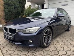 Blau Gebraucht 2012 BMW 320 Sport Line Limousine | 8.650 € (Guter Preis)
