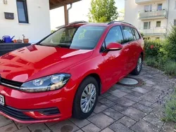 Rot Gebraucht 2017 VW Golf VII Kombi | 8.888 € (Fairer Preis)