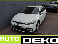 Weiß Gebraucht 2020 VW Golf VIII Style Limousine | 22.370 € (Fairer Preis)