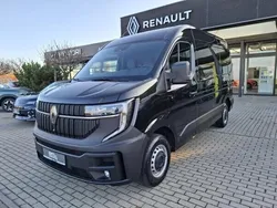 Schwarz (perlmuttschwarz metallic) Neu 2025 Renault Master Van | 36.680 € (Fairer Preis)