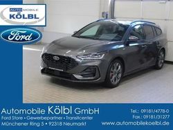 Grau Gebraucht 2024 Ford Focus ST-Line X Limousine | 26.980 € (Guter Preis)