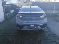 Grau Gebraucht 2020 Hyundai Ioniq Premium Kleinwagen | 17.500 € (Fairer Preis)