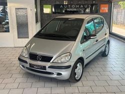 Silber Gebraucht 2004 Mercedes A140 Classic Van / Kleinbus | 3.499 € (Teuer)