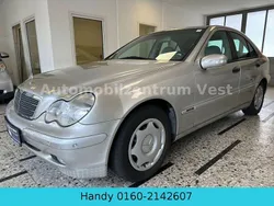 Silber Gebraucht 2002 Mercedes C180 Limousine | 4.980 € (Etwas zu teuer)