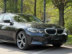 Schwarz Gebraucht 2020 BMW 320 Sport Line Kombi | 20.490 € (Guter Preis)