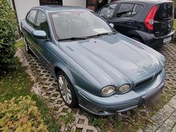Silber Gebraucht 2003 Jaguar X-type Limousine | 3.699 € (Teuer)