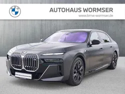 Grau Gebraucht 2023 BMW M760e Limousine | 114.900 € (Superpreis)