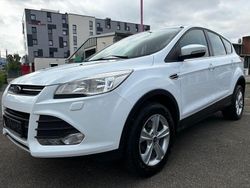 Weiß Gebraucht 2016 Ford Kuga SYNC Edition SUV | 9.300 € (Guter Preis)