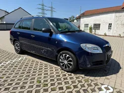 Blau Gebraucht 2010 Skoda Fabia Ambiente Kombi | 3.400 € (Fairer Preis)