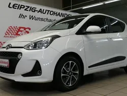 Weiß Gebraucht 2017 Hyundai i10 Style Kleinwagen | 10.174 € (Teuer)