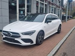 Weiß Gebraucht 2023 Mercedes CLA35 AMG Shooting Brake AMG Kombi | 42.750 € (Guter Preis)