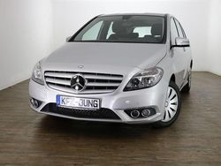 Silber Gebraucht 2013 Mercedes B180 Van / Kleinbus | 11.790 € (Fairer Preis)