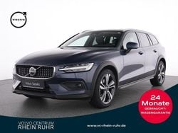 Blau denim blue / metallic Gebraucht 2023 Volvo V60 CC Ultimate Kombi | 39.850 € (Fairer Preis)