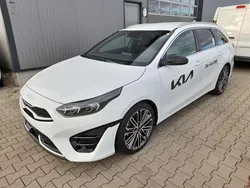 Deluxeweiß Neu 2024 Kia Ceed Sportswagon 2 Kombi | 31.890 € (Etwas zu teuer)