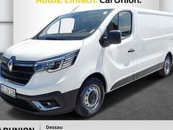 Arktisweiß uni Gebraucht 2024 Renault Trafic Komfort Van | 34.995 € (Guter Preis)
