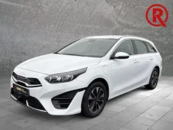 Weiss Gebraucht 2022 Kia Ceed Sportswagon Vision Kombi | 17.895 € (Fairer Preis)