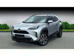 Weiß Gebraucht 2025 Toyota Yaris Cross SUV | 30.990 € (Fairer Preis)