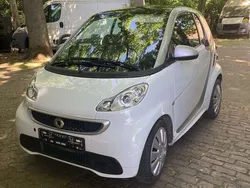 Weiß Gebraucht 2013 Smart ForTwo Coupé Coupé | 3.999 € (Fairer Preis)