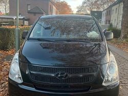 Schwarz Gebraucht 2012 Hyundai H-1 Van | 11.000 € (Etwas zu teuer)