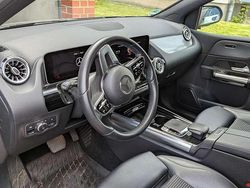 Grau Gebraucht 2019 Mercedes B200 Progressive Van / Kleinbus | 20.500 € (Guter Preis)