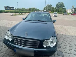 Blau Gebraucht 2003 Mercedes C320 Limousine | 2.300 €