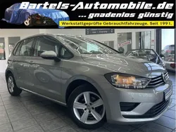 Silber Gebraucht 2017 VW Golf Sportsvan Comfortline Van / Kleinbus | 14.450 € (Fairer Preis)
