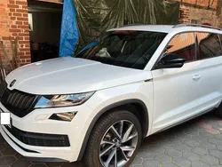 Weiß Gebraucht 2019 Skoda Kodiaq SportLine SUV | 30.990 € (Etwas zu teuer)