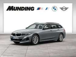 Skyscraper grau Gebraucht 2022 BMW 320 Comfort Edition Kombi | 32.470 € (Fairer Preis)