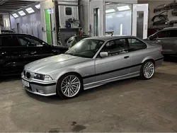 Silber Gebraucht 1998 BMW 328 M Sport Coupé | 19.500 €